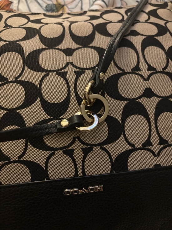 Coach Canvas Shoulder Bag in Khaki and Black - Picture 2 of 2